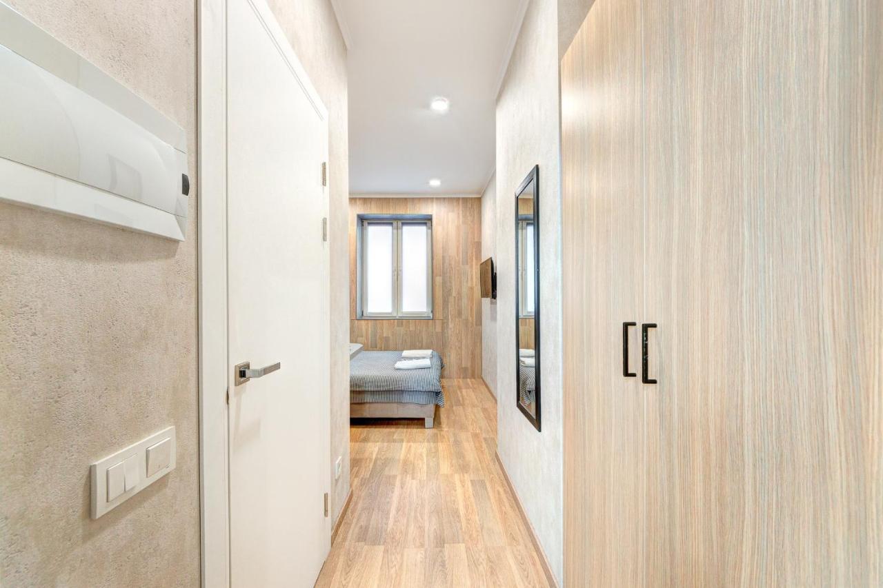 1 Room Apartment Near National Circus Kiev Esterno foto